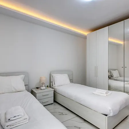 公寓 3-bedroom With Lift And Balcony,